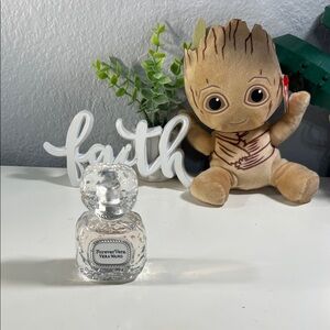 Forever Vera by Vera Wang